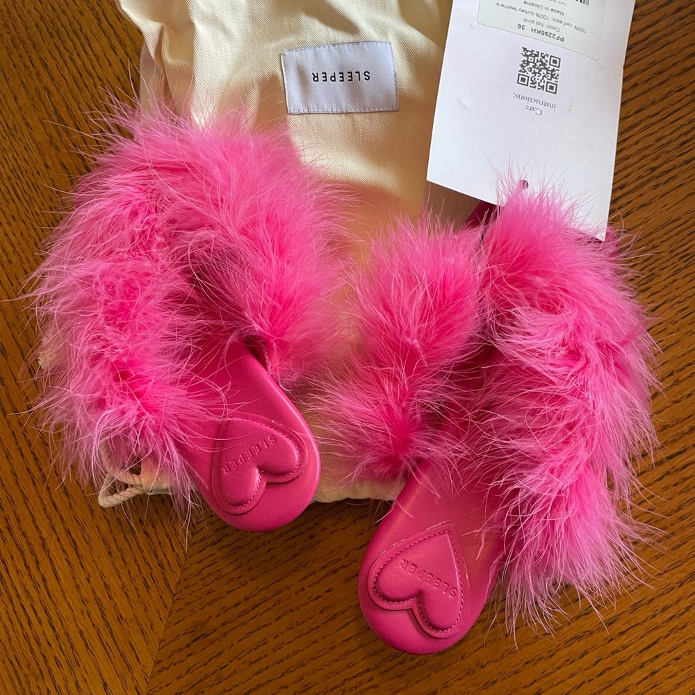 Sleeper Pom Kitten Heel Mules with Feathers in Hot Pink, size 36, NWT.